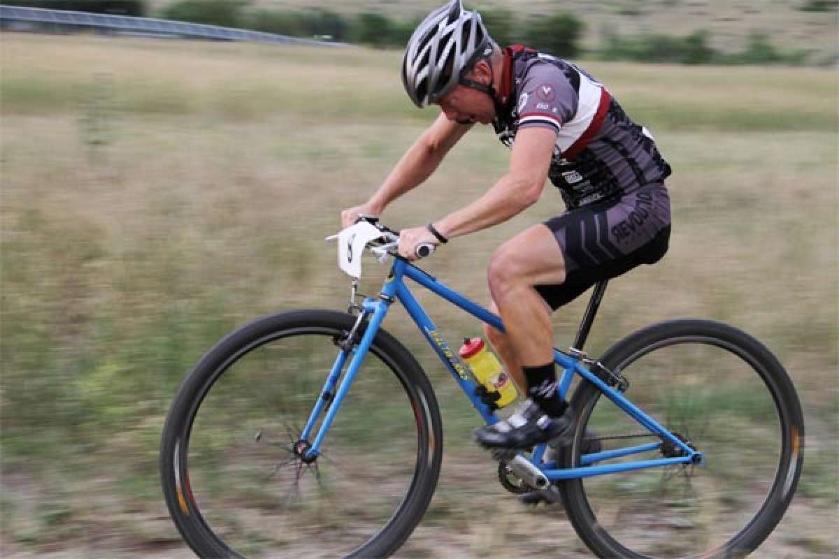 Sobrecarga en los gemelos. Un mal muy común en el ciclismo