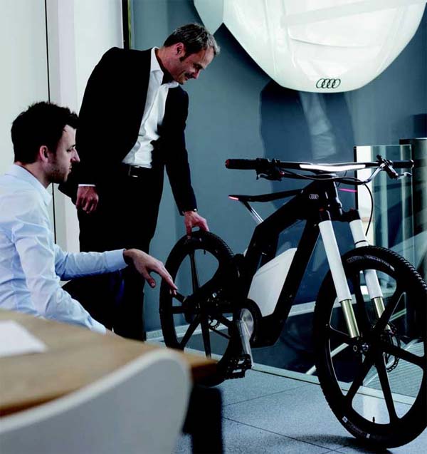 La nueva bicicleta eléctrica de Audi llegada directamente desde el futuro... Ya está aquí