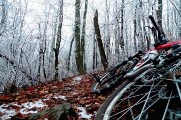 Algunos consejos para seguir practicando Mountain Bike incluso en el Invierno más frío