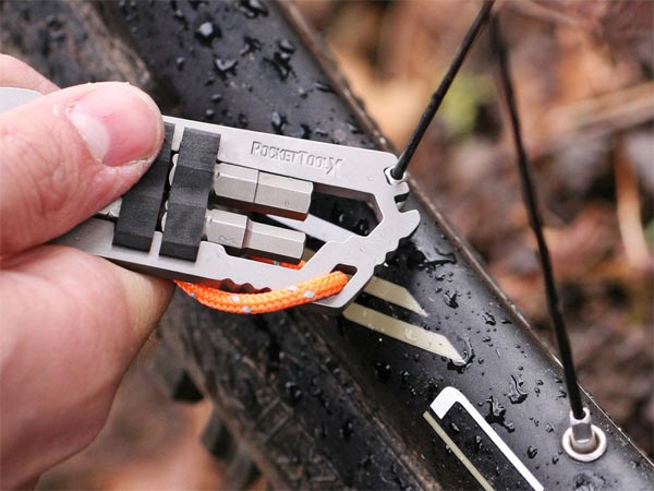 PocketToolX. Unas mini-herramientas sencillas y muy efectivas para los ciclistas más minimalistas