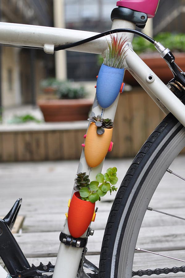 Para ciclistas muy ecológicos: Macetas portátiles para instalar en bicicletas