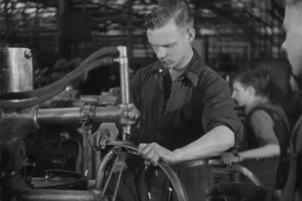 Cómo se fabricaba una bicicleta allá por el año 1945
