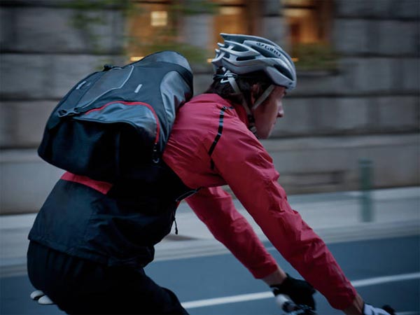 Shimano anuncia el lanzamiento de una nueva gama de mochilas de hidratación para 2013