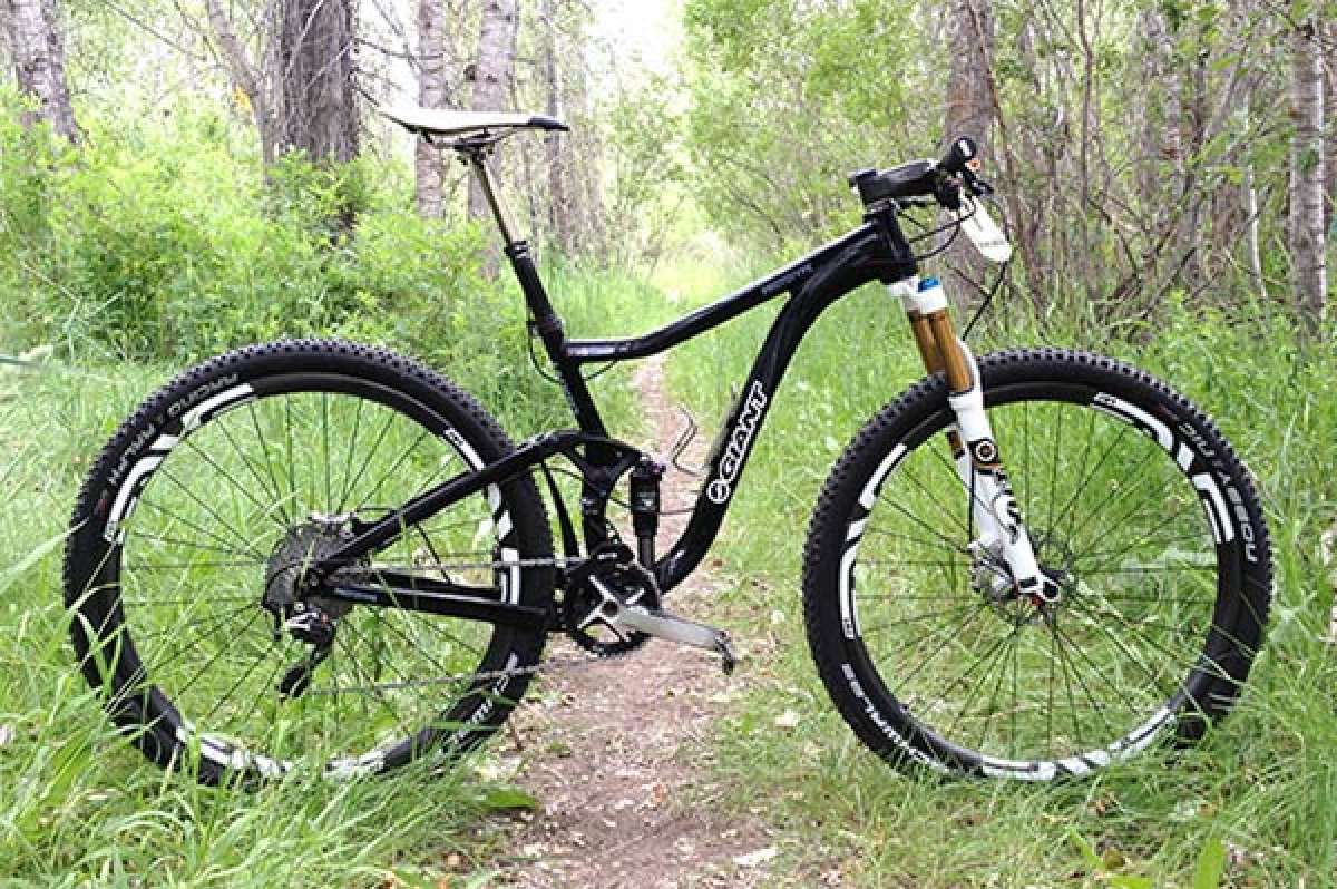 En TodoMountainBike: Nueva Giant Trance 29er de 2013 en camino: la bicicleta de Trail definitiva de la firma