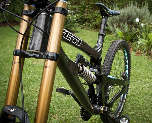 La nueva Yeti 303 DH Carbon de 2013 en primicia: Primer contacto