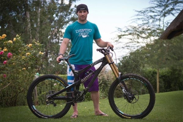 La nueva Yeti 303 DH Carbon de 2013 en primicia: Primer contacto