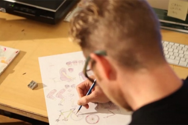 Video: "Paper Boy", otro original y creativo video sobre bicicletas (y ciclistas) de papel