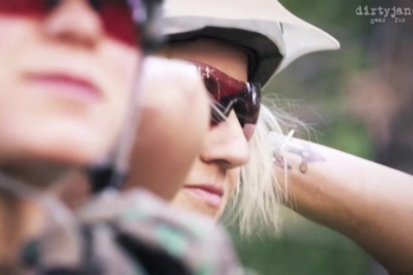 Video: Practicando Mountain Bike en Oregón (USA) con Jenny Konway y Carolynn Romaine