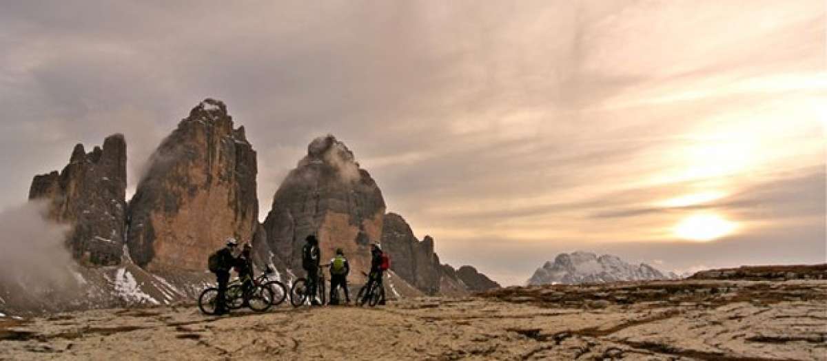 Video: Practicando Mountain Bike en las Tres Cimas de Lavaredo (Alpes, Italia)