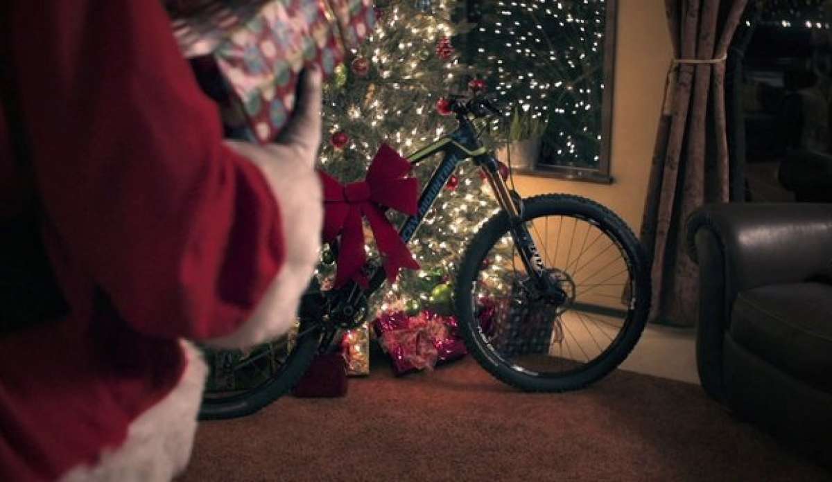 Video: 'Rad Santa', el divertido anuncio promocional navideño de Rocky Mountain