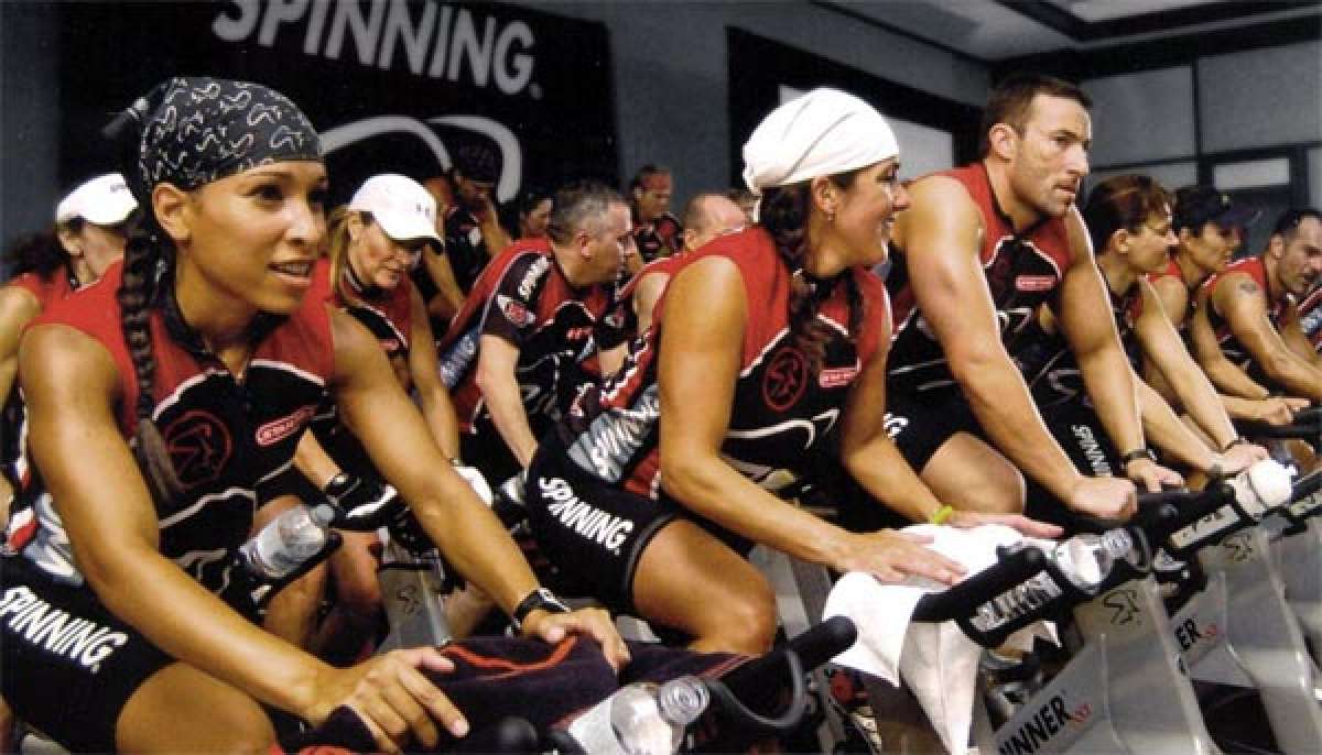 Cinco buenos beneficios de practicar Spinning cuando no podemos salir a rodar