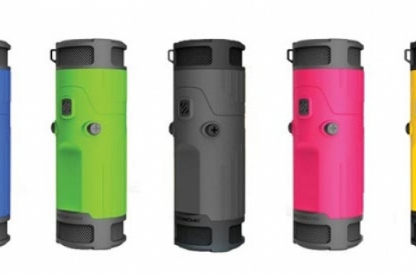 Scosche boomBOTTLE, un altavoz con forma de bidón para llevar nuestra música a cualquier parte