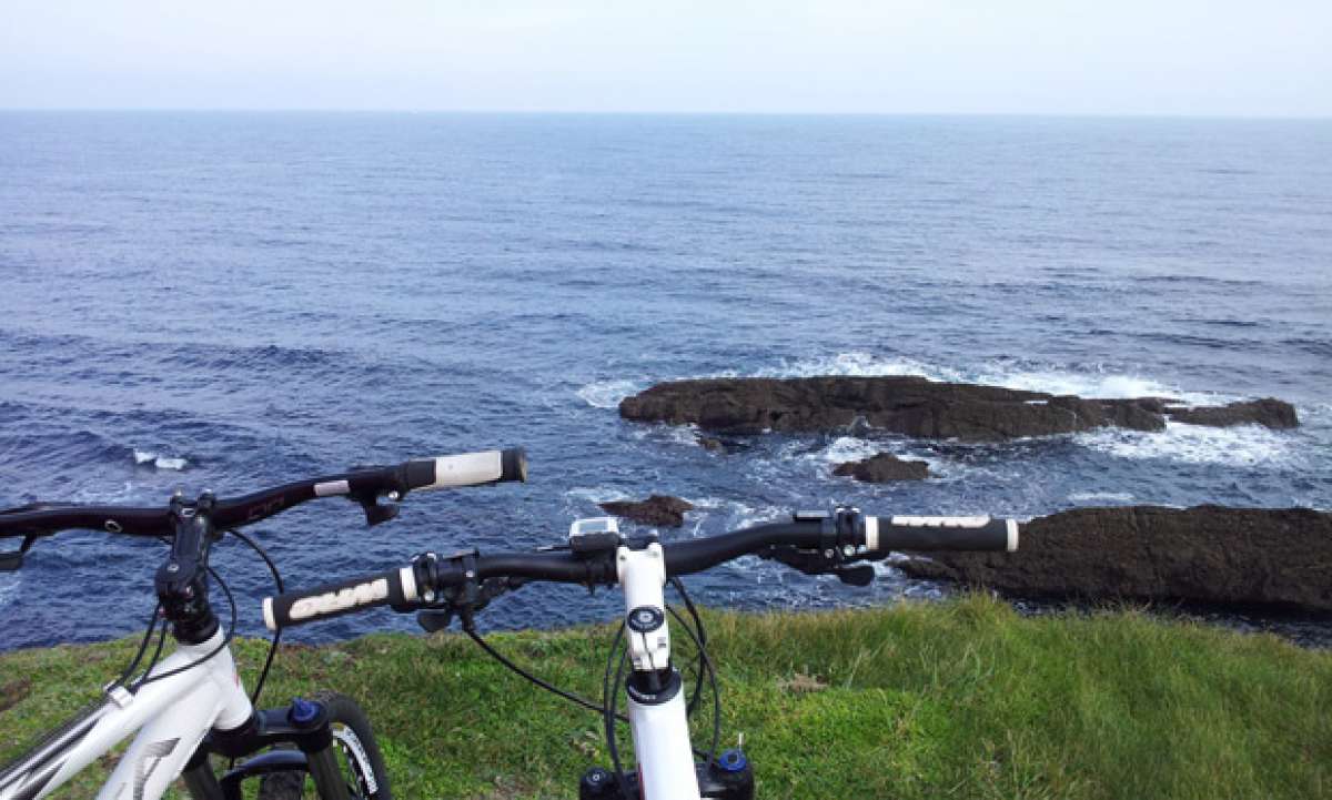 La foto del día en TodoMountainBike: 'Mirando al Cantábrico'