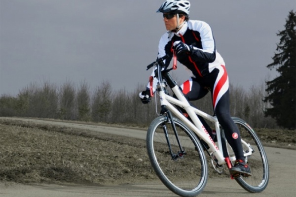 Video: VariBike, la bicicleta que se pedalea con los pies... y con las manos