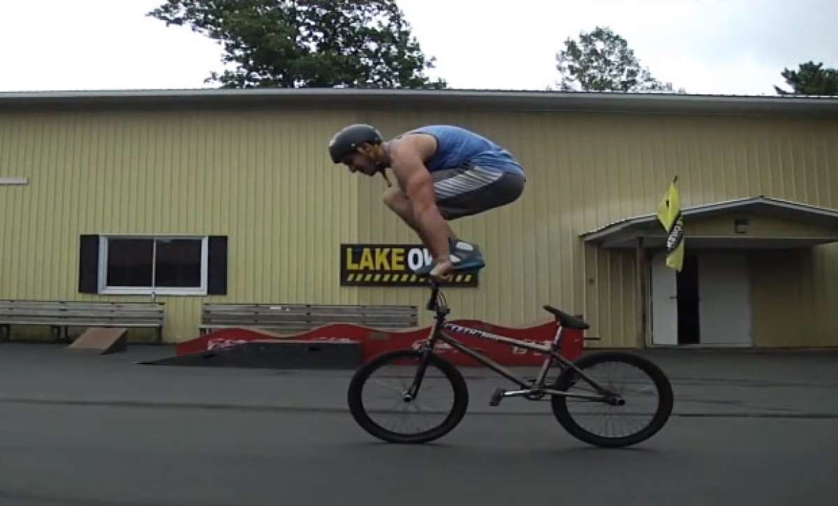 En TodoMountainBike: Las impresionantes y originales piruetas sobre una BMX de Tim Knoll