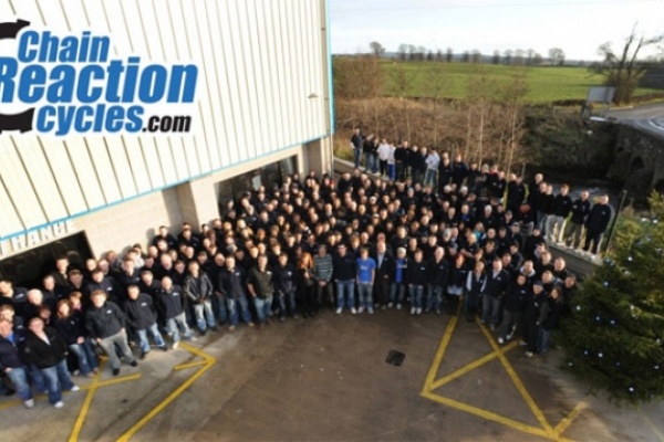 Video: La resumida historia de Chain Reaction Cycles, la tienda de ciclismo más grande del mundo