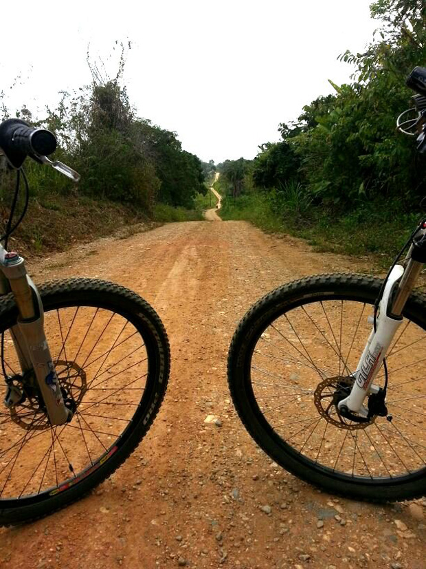 La foto de la semana en TodoMountainBike: 'Una carrera hasta la casa'