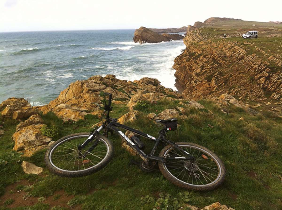 La foto del día en TodoMountainBike: 'Los acantilados cantábricos'