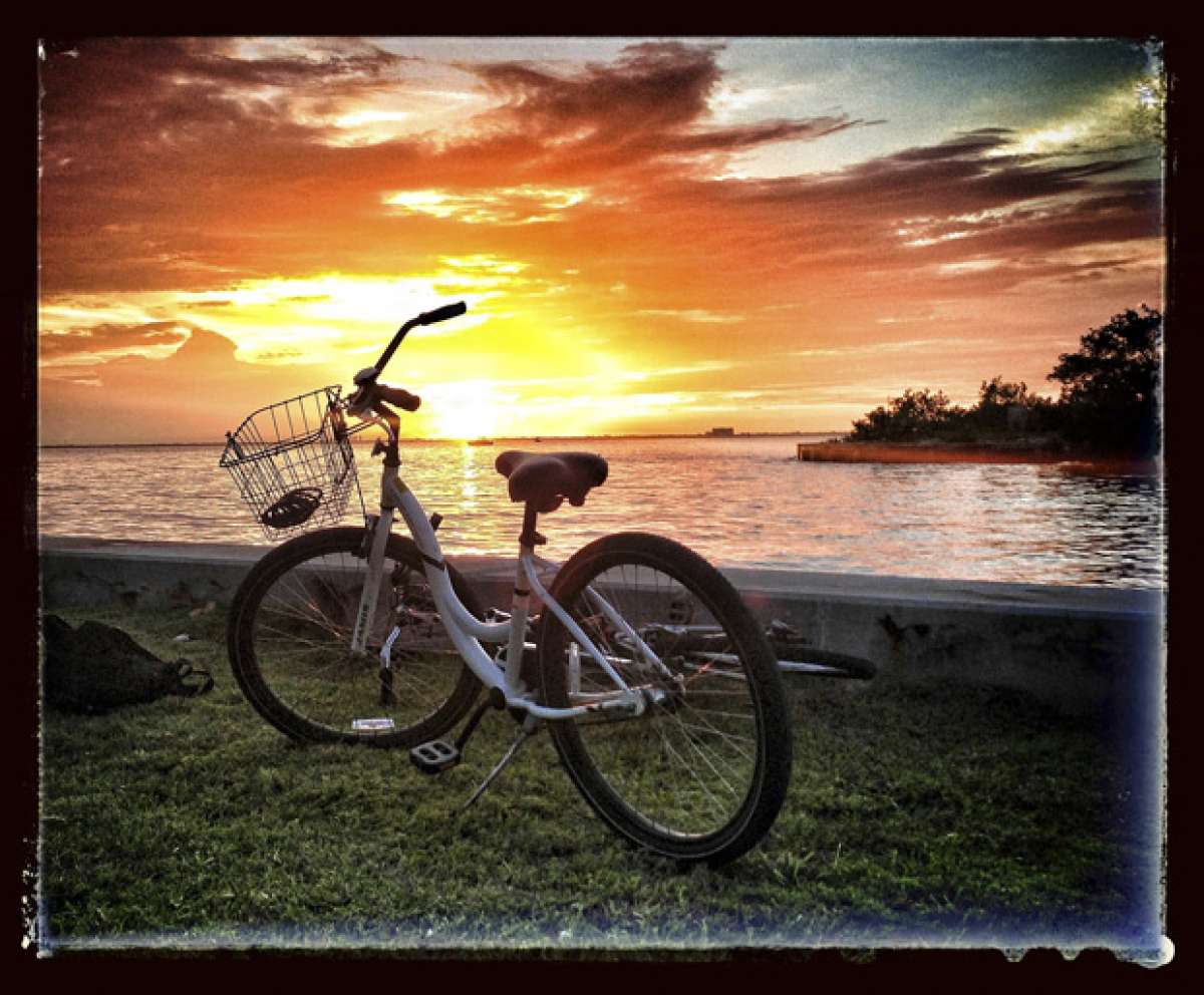 La foto del día en TodoMountainBike: "Desde Cayo Vizcaíno (Miami)"