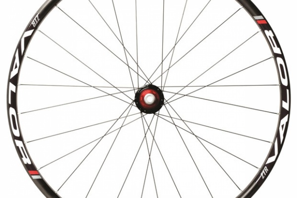 Stan"s NoTubes ZTR Valor: Nuevas llantas de carbono para 2014