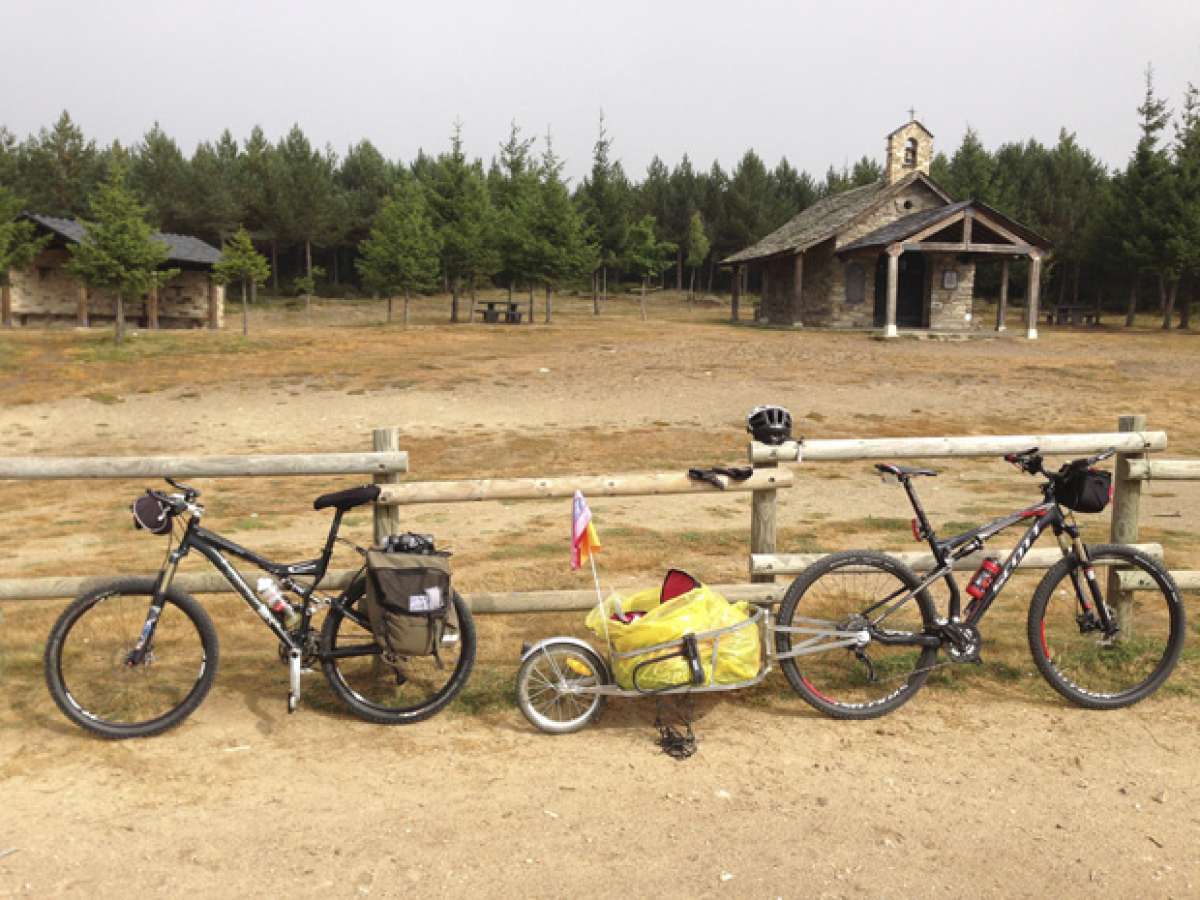 La foto del día en TodoMountainBike: 'La Cruz de Hierro (Camino de Santiago, León)'