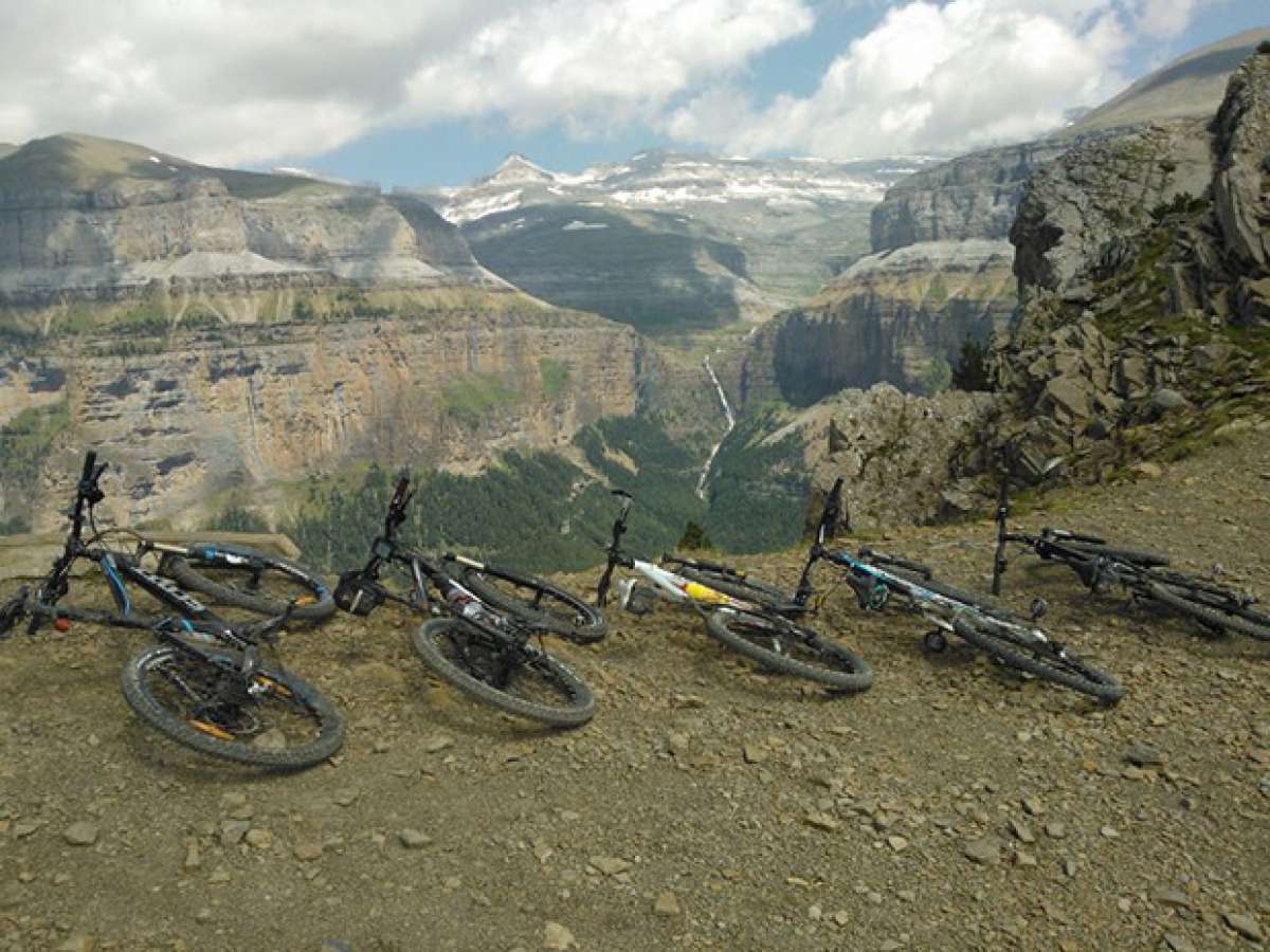 La foto del día en TodoMountainBike: 'Los lunes al sol'