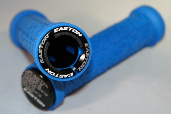 Nuevos puños Easton, ahora más respetuosos con los manillares de carbono