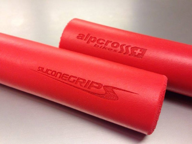 Alpcross SiliconeGrips: Los nuevos puños de silicona distribuidos por Alpcross
