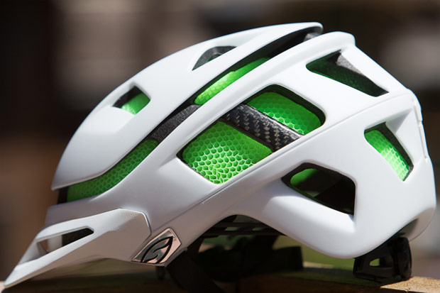 Smith Optics presenta el nuevo casco ultraligero 'Forefront' para Mountain Bike