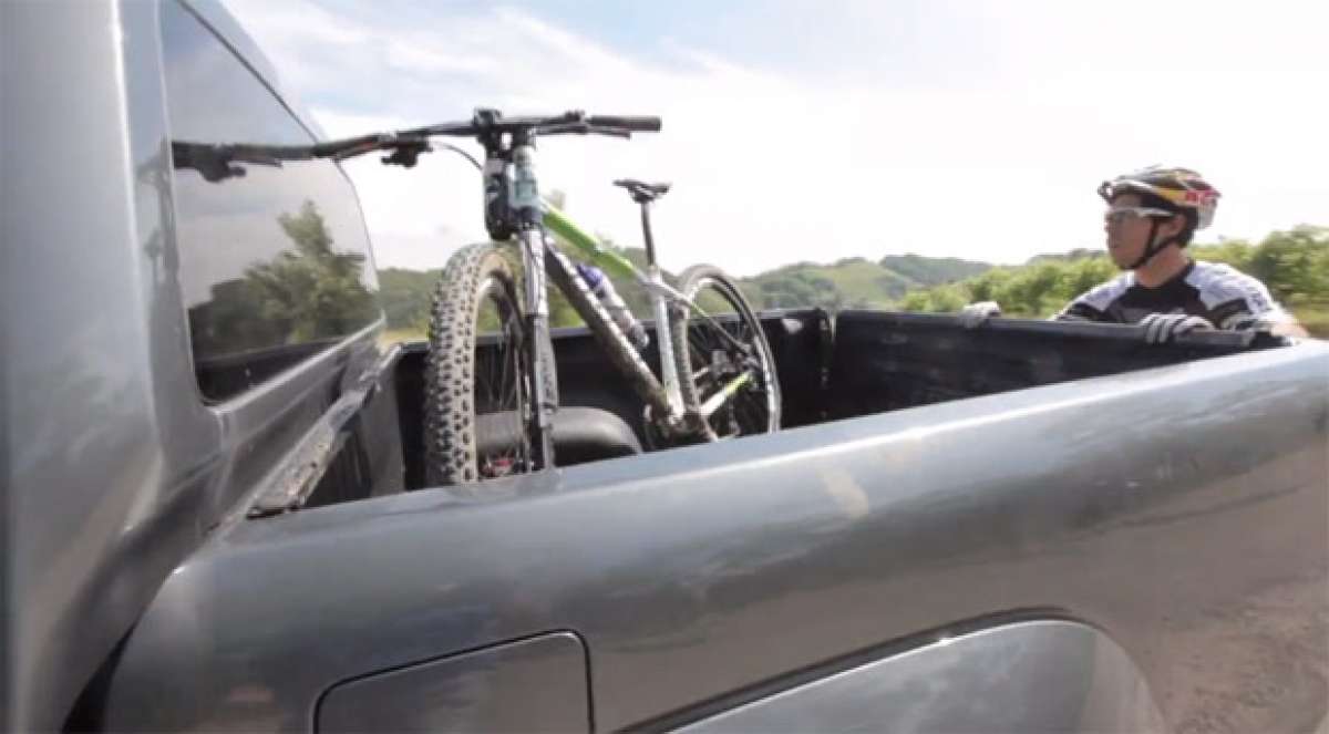 En TodoMountainBike: Cómo cargar la bicicleta en el coche según Marco Aurelio Fontana