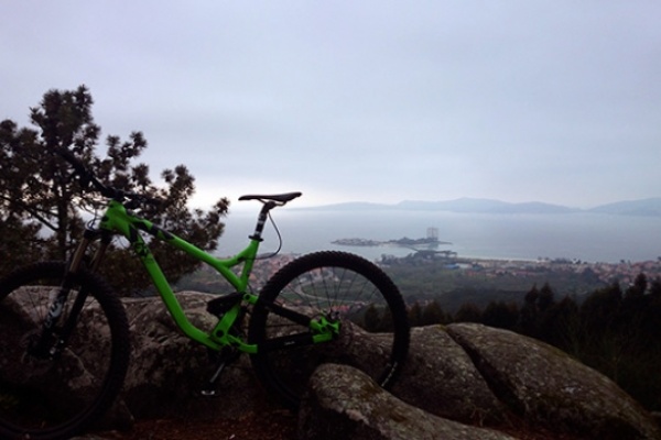 La foto del día en TodoMountainBike: "Ría de Vigo desde Coruxo"