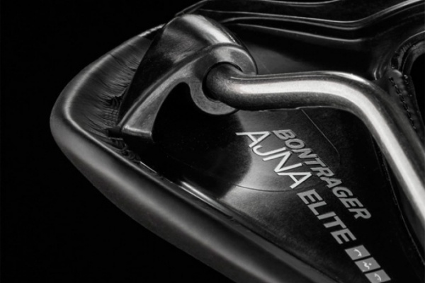 Bontrager Ajna Elite, un sillín de competición específico para mujeres