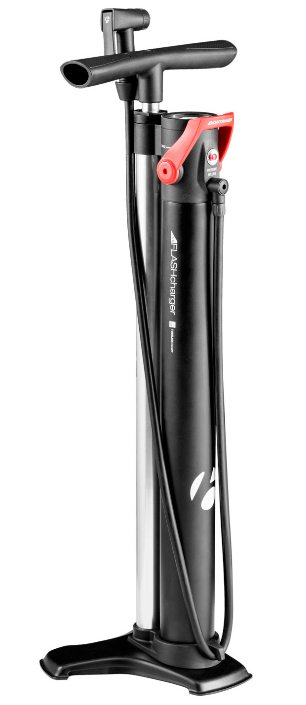 Flash Charger TLR, la nueva y eficaz bomba de inflado de Bontrager para sistemas Tubeless