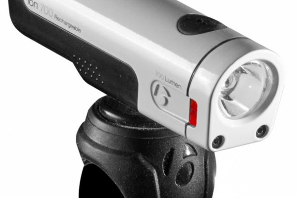 Bontrager Ion 700 USB: Una luz delantera de alta autonomía y bajo precio