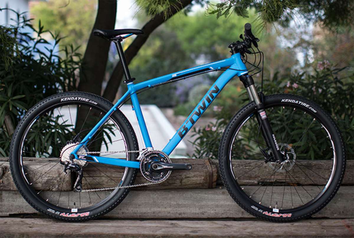 B'Twin Rockrider 560, ruedas de 27.5 pulgadas y un peso para el de 2015