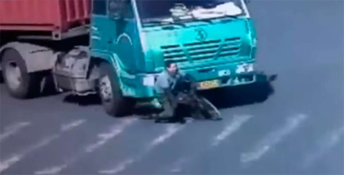 El terrible atropello de un ciclista chino o por qué nunca debemos rodar en el punto ciego de un vehículo