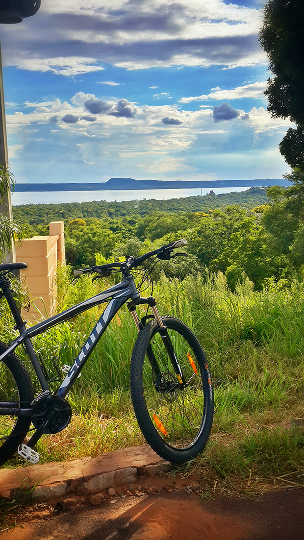 La foto del día en TodoMountainBike: 'Pedaleo en altura'