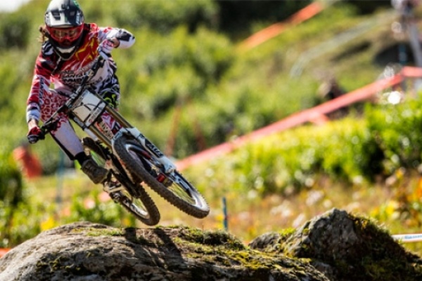 Copa del Mundo 2014: Las pruebas íntegras de DH masculino y femenino en Méribel (Francia)