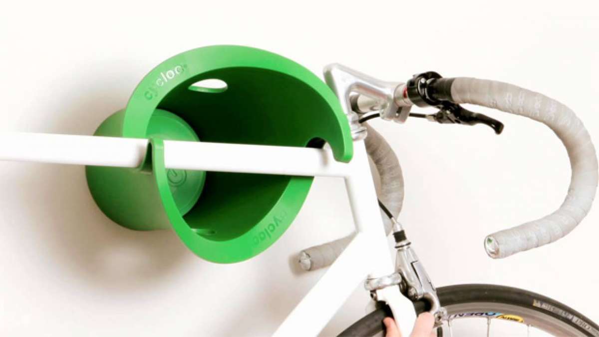 Cycloc Solo: Un soporte de pared para bicicletas con mucho, mucho estilo