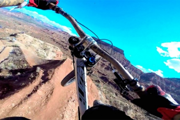 Así fue el descenso ganador de Andreu Lacondeguy en la Red Bull Rampage 2014