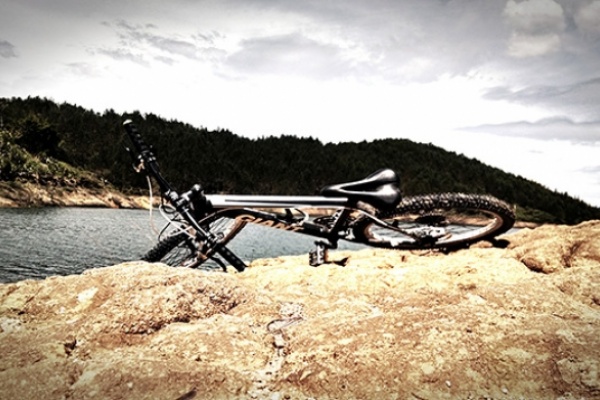 La foto del día en TodoMountainBike: "Embalse de El Peñol (Colombia)"