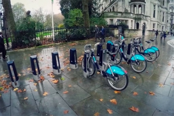 Freeride por las calles de Londres con Sam Pilgrim... y unas cuantas bicicletas de alquiler