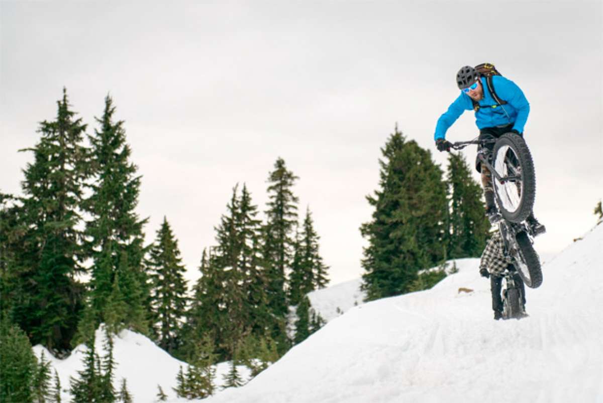 Freeride sobre la nieve con la nueva Blizzard, la 'Fat Bike' de Rocky Mountain