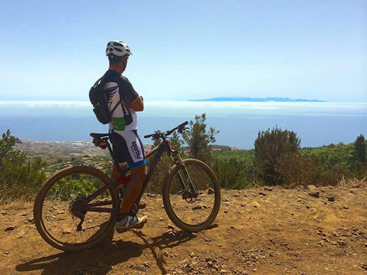 La foto del día en TodoMountainBike: 'Gran Canaria en el horizonte'