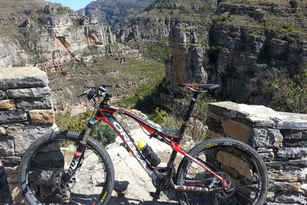 La foto del día en TodoMountainBike: "Mirador del Cañón del Leza"