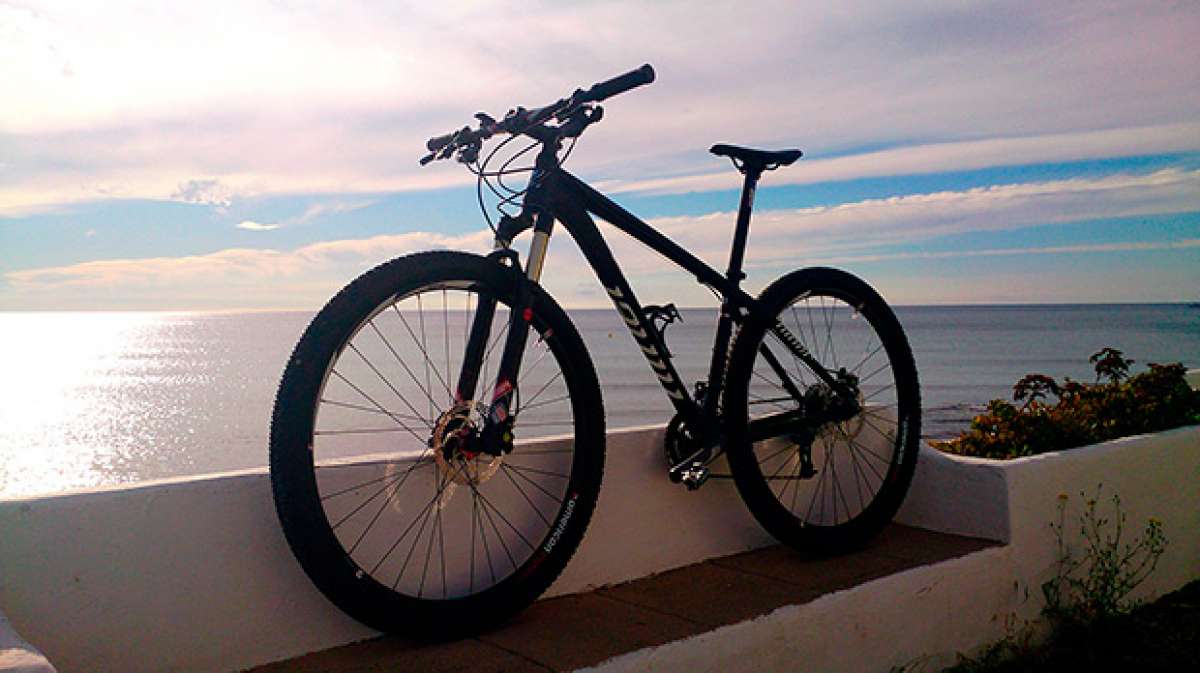 La foto del día en TodoMountainBike: 'Entre mar y montaña'