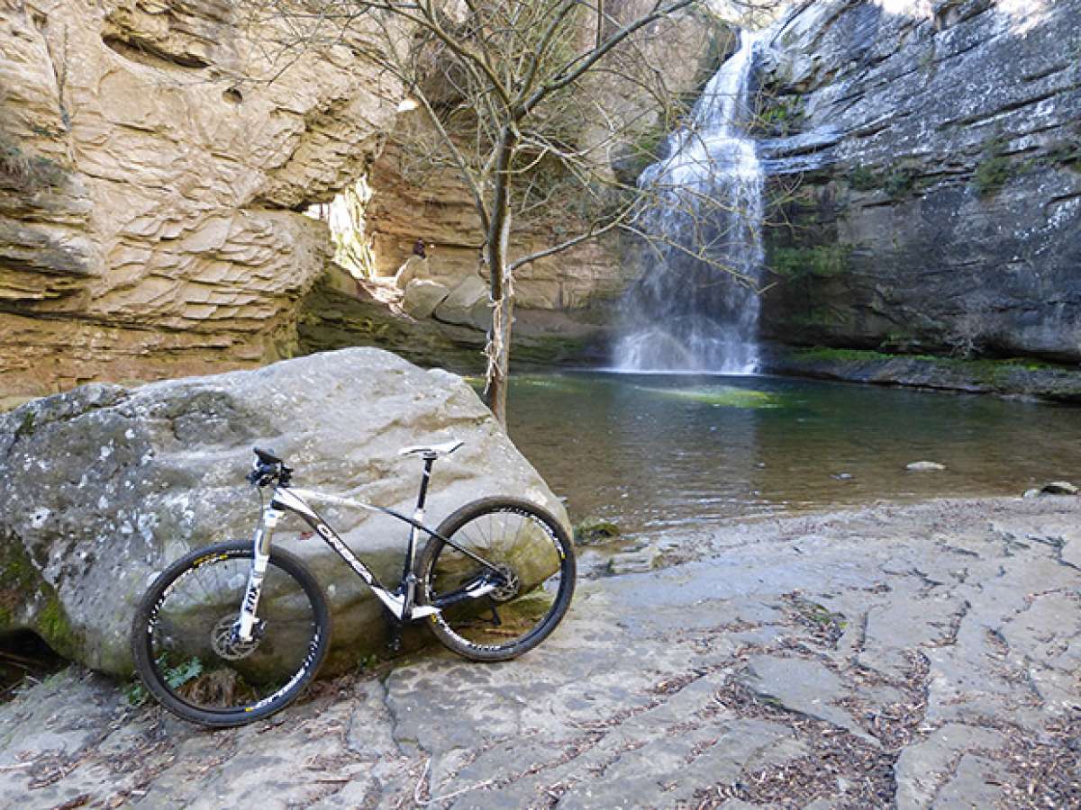 La foto del día en TodoMountainBike: 'De ruta por el Collsacabra'