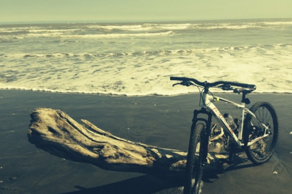 La foto del día en TodoMountainBike: "La playa de La Mancha"