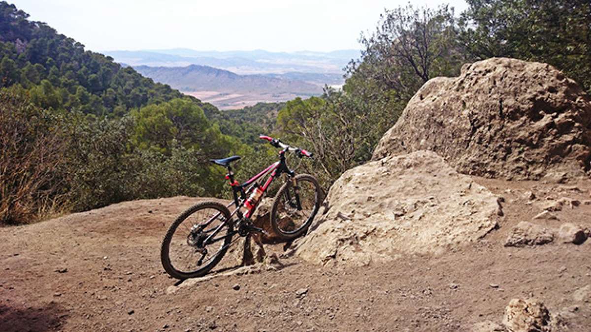 La foto del día en TodoMountainBike: 'La Cueva del Lagrimal'