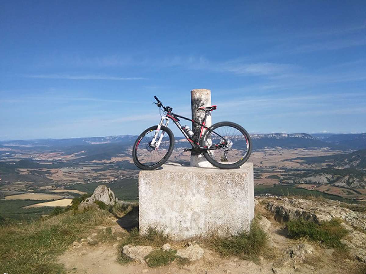 La foto del día en TodoMountainBike: 'Montejurra e Navarra Estella'